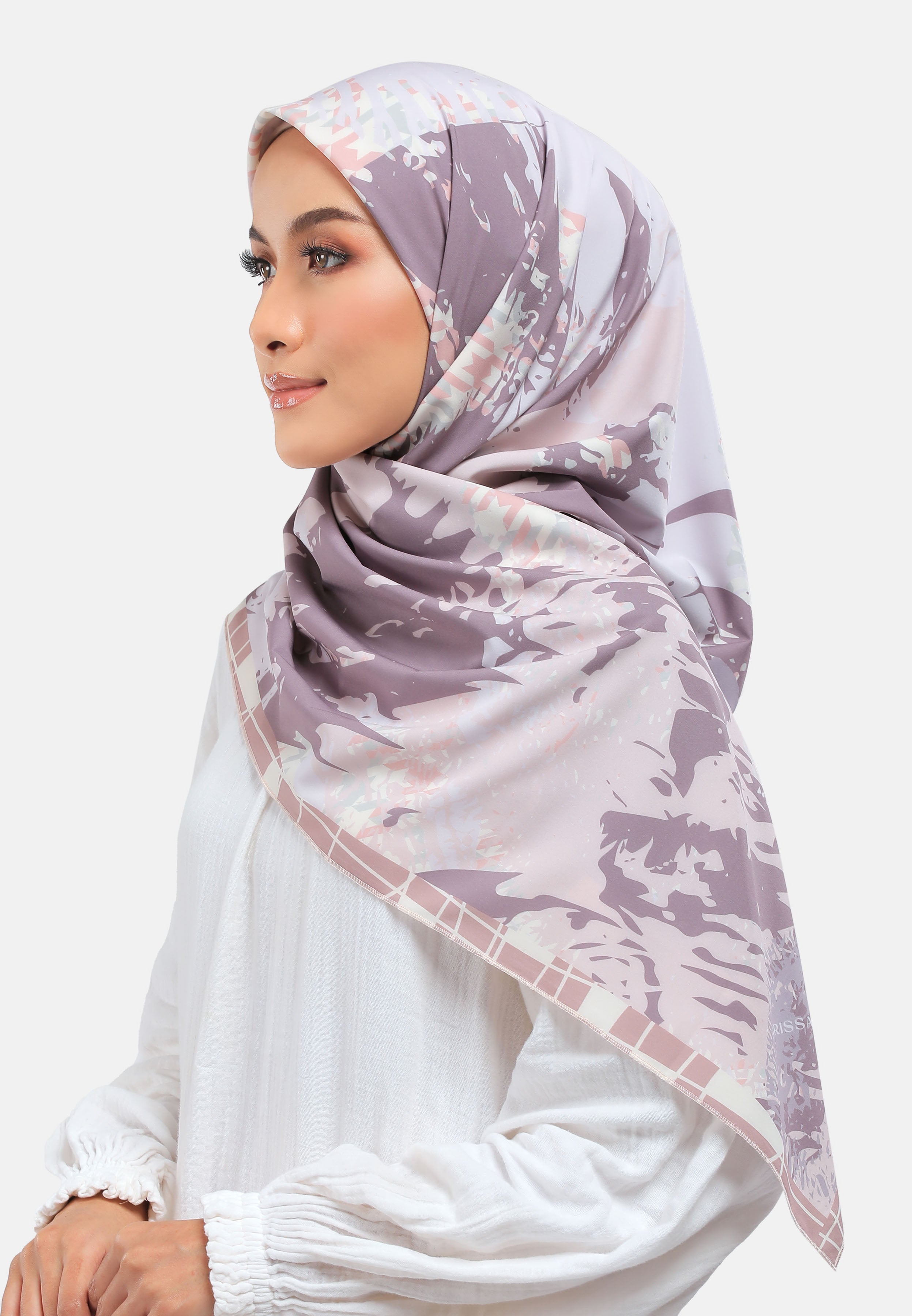 Arissa Hijab Taishaku Printed Square Scarf - ARS-ST11230 (MD2)