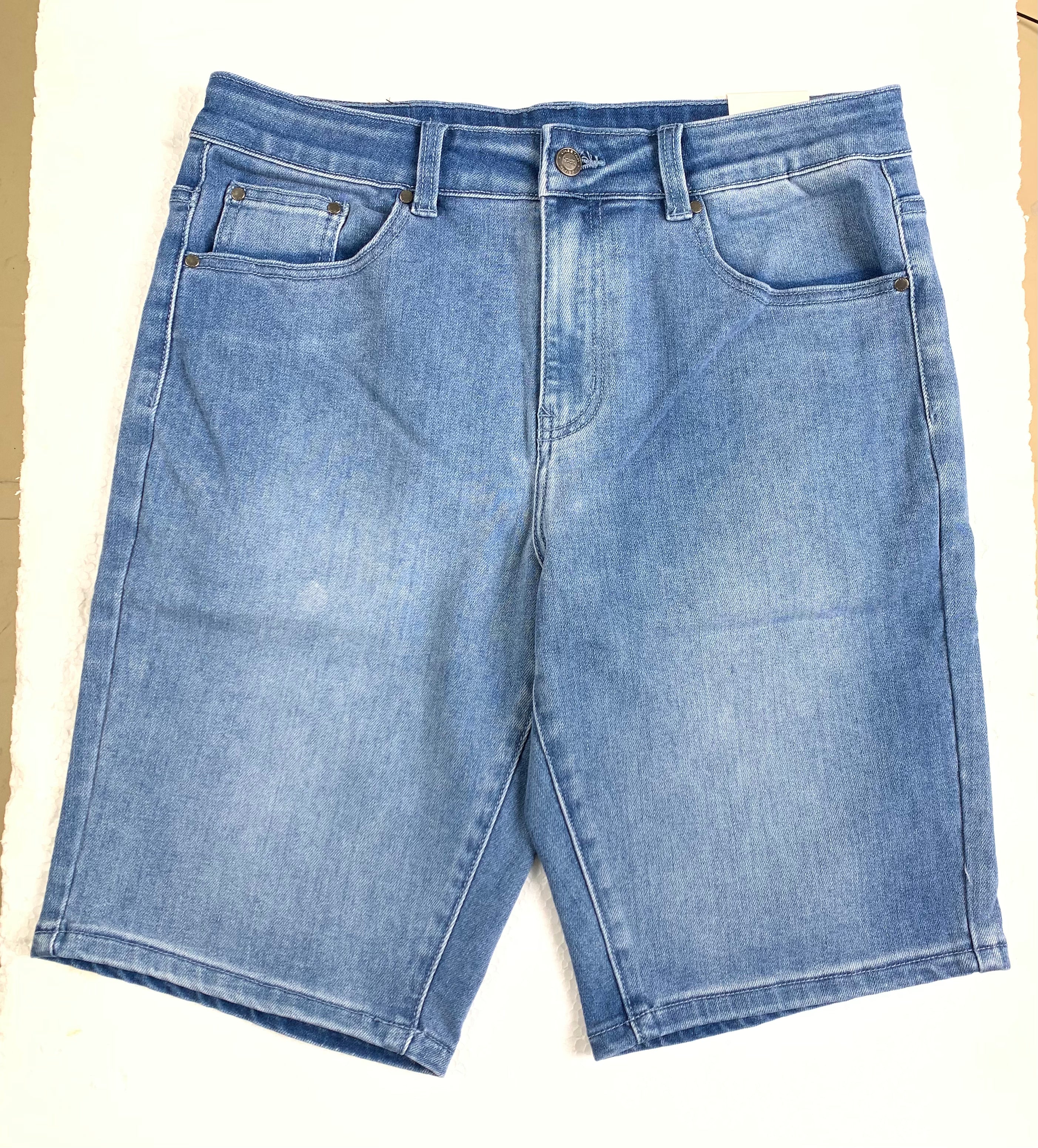 Cheetah Men Regular Fit Cotton Blend Denim Shorts - 23468