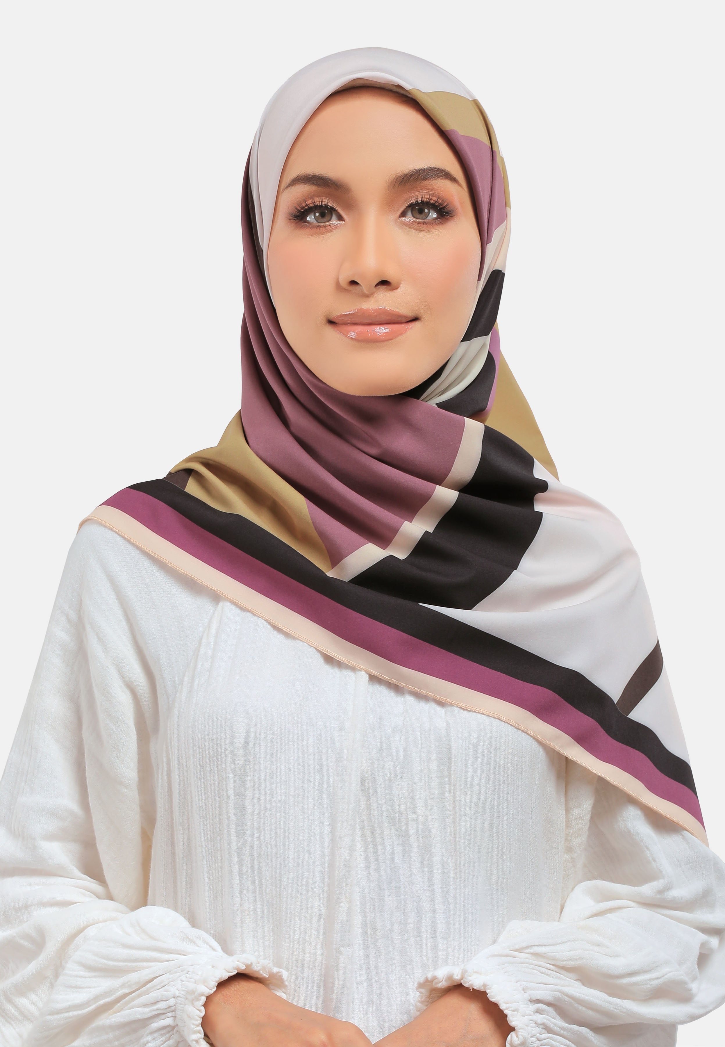 Arissa Hijab Flaneur Printed Square Scarf - ARS-ST1182 (MD2)