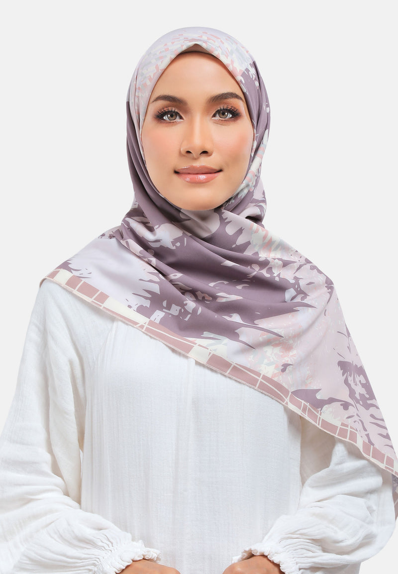 Arissa Hijab Taishaku Printed Square Scarf - ARS-ST11230
