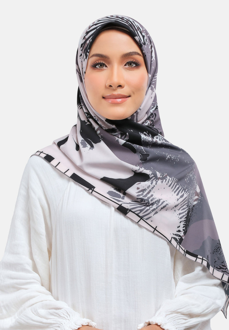 Arissa Hijab Senjoji Printed Square Scarf - ARS-ST11232